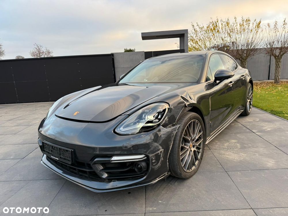 Porsche Panamera - 15