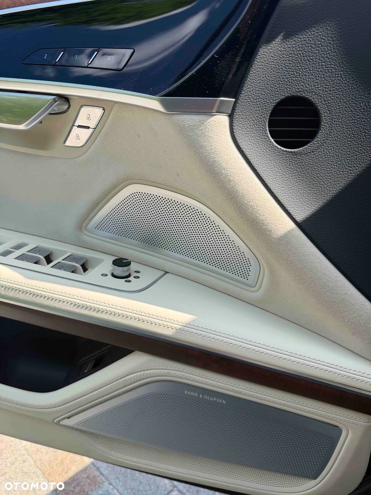 Audi S8 TFSI mHEV Quattro Tiptr - 4
