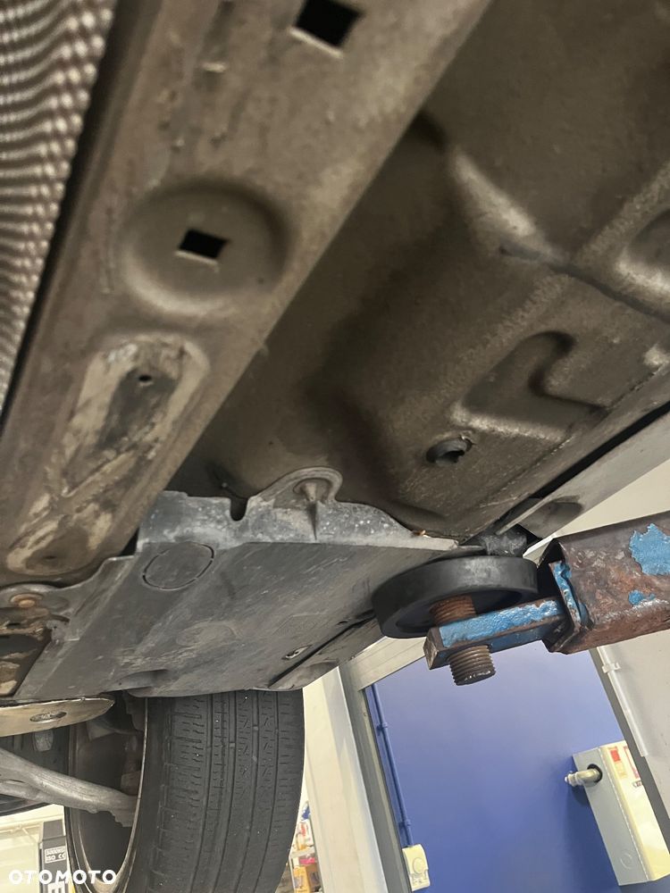 BMW Seria 3 325 Ci - 26