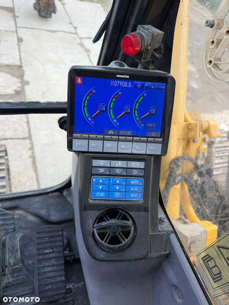 Komatsu PC 360 LC -10 - 7