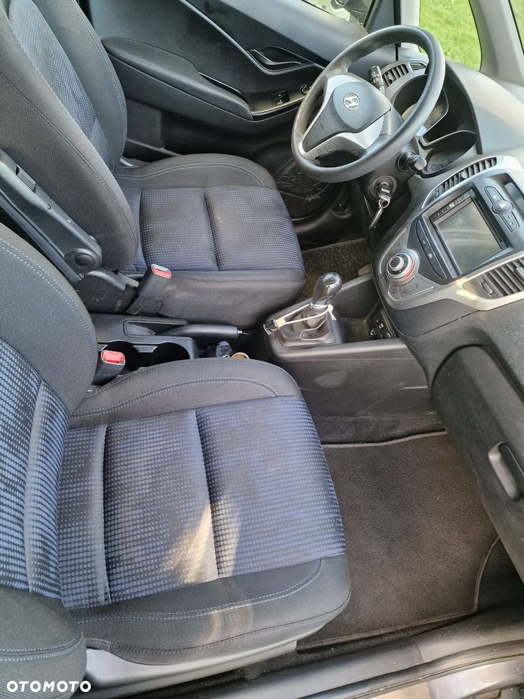 Hyundai ix20 - 7