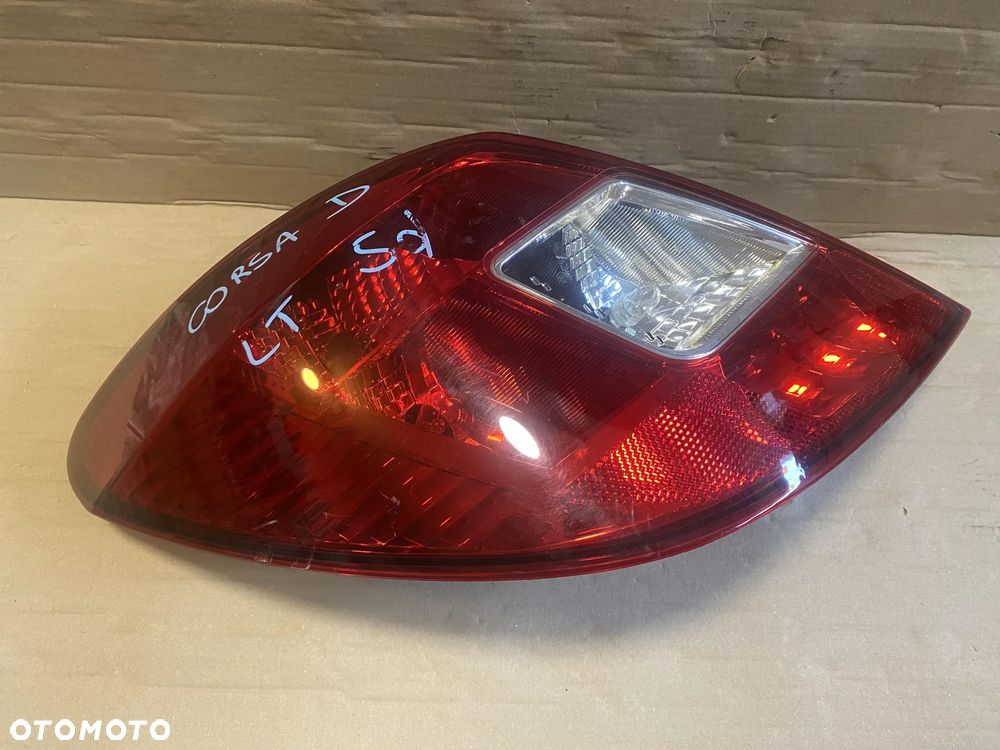 Lampa Opel Corsa D lewa 5d OE - 2