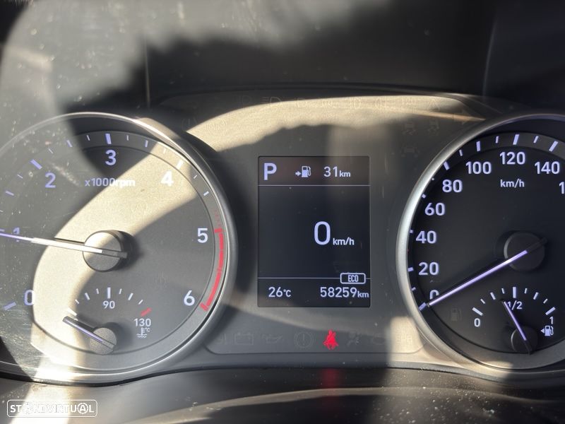Hyundai i30 1.6 CRDI Comfort+Navi 7DCT - 9