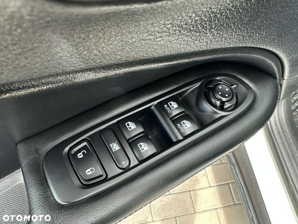 Jeep Compass 1.4 TMair Longitude FWD S&S - 31