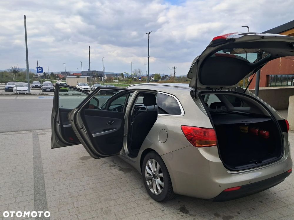 Kia Ceed 1.6 GDI L - 4