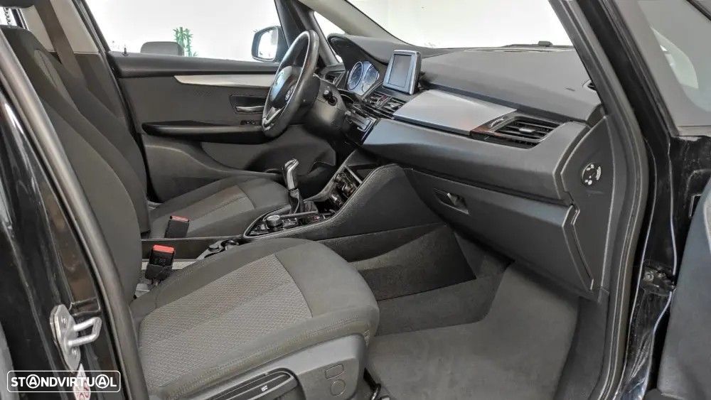 BMW 216 Active Tourer d Advantage - 24