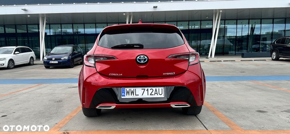 Toyota Corolla 2.0 Hybrid Executive - 6