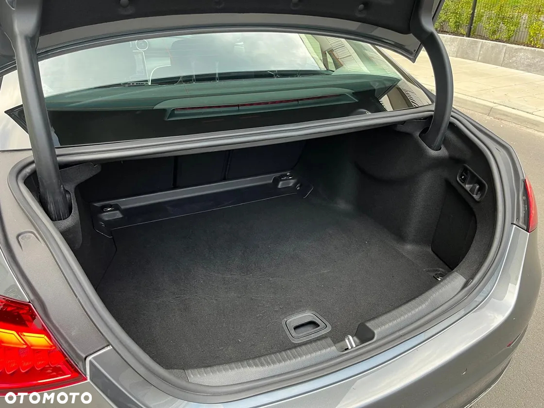 Mercedes-Benz Klasa C 200 d 9G-TRONIC Avantgarde Advanced - 11