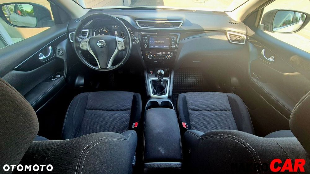 Nissan Qashqai 1.6 DIG-T N-Connecta - 7