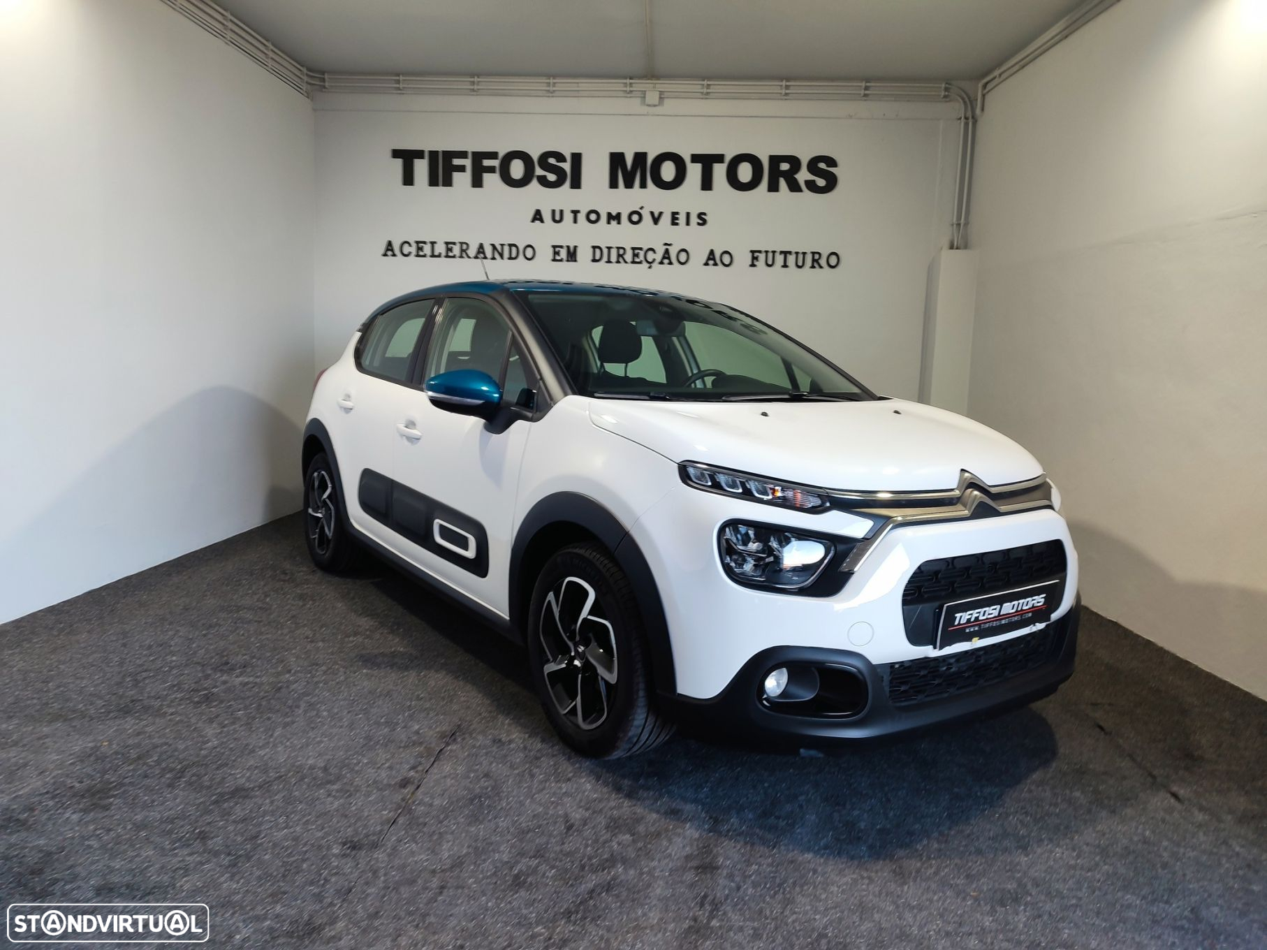 Citroën C3 1.2 PureTech Shine - 2