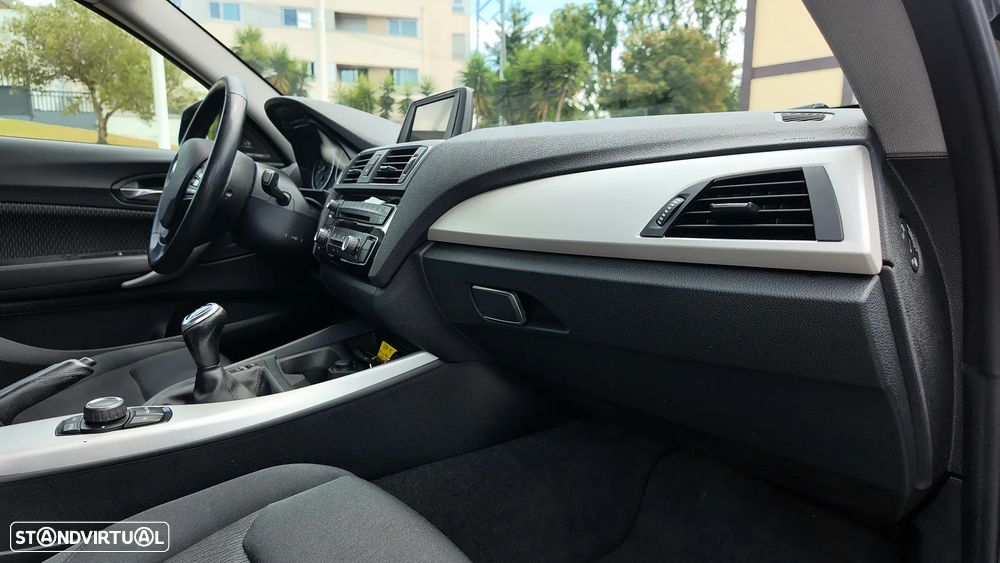BMW 116 i - 23