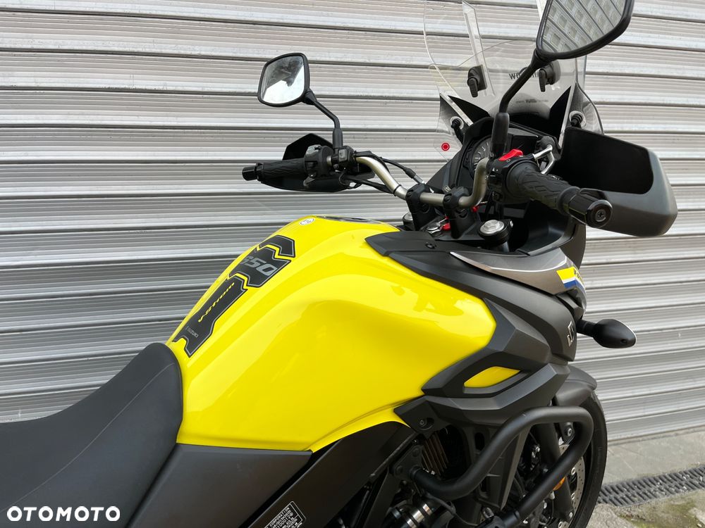 Suzuki DL - 28