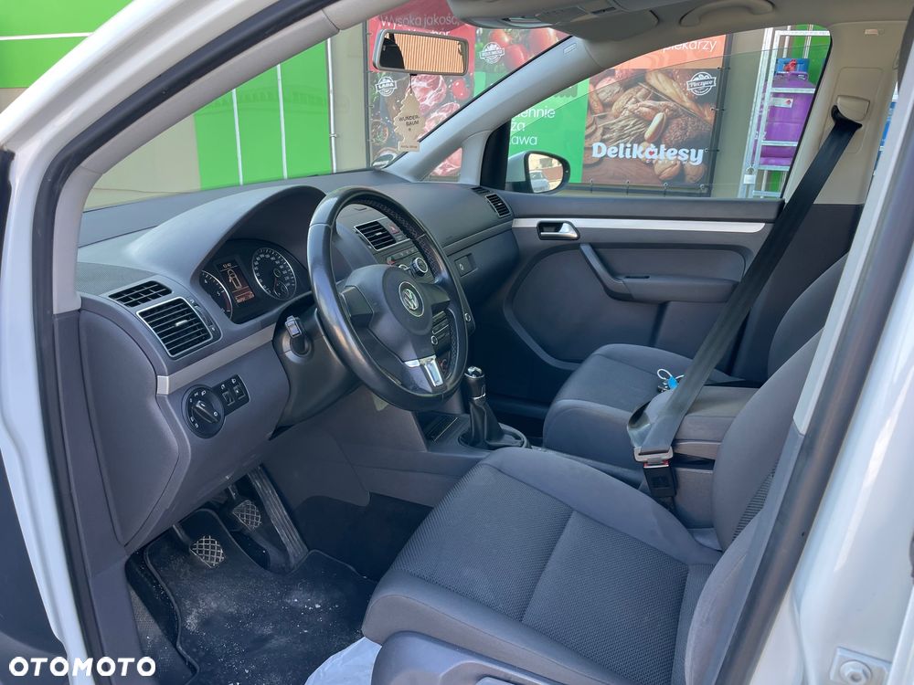 Volkswagen Touran 1.6 TDI SCR BlueMotion Technology Comfortline - 9