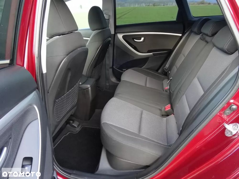 Hyundai i30 1.6 CRDi BlueDrive Premium DCT - 12