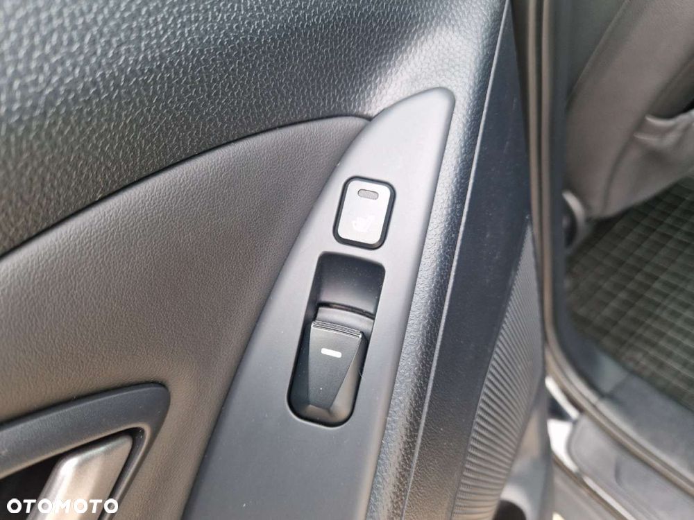 Hyundai ix35 2.0 4WD Automatik Premium - 17