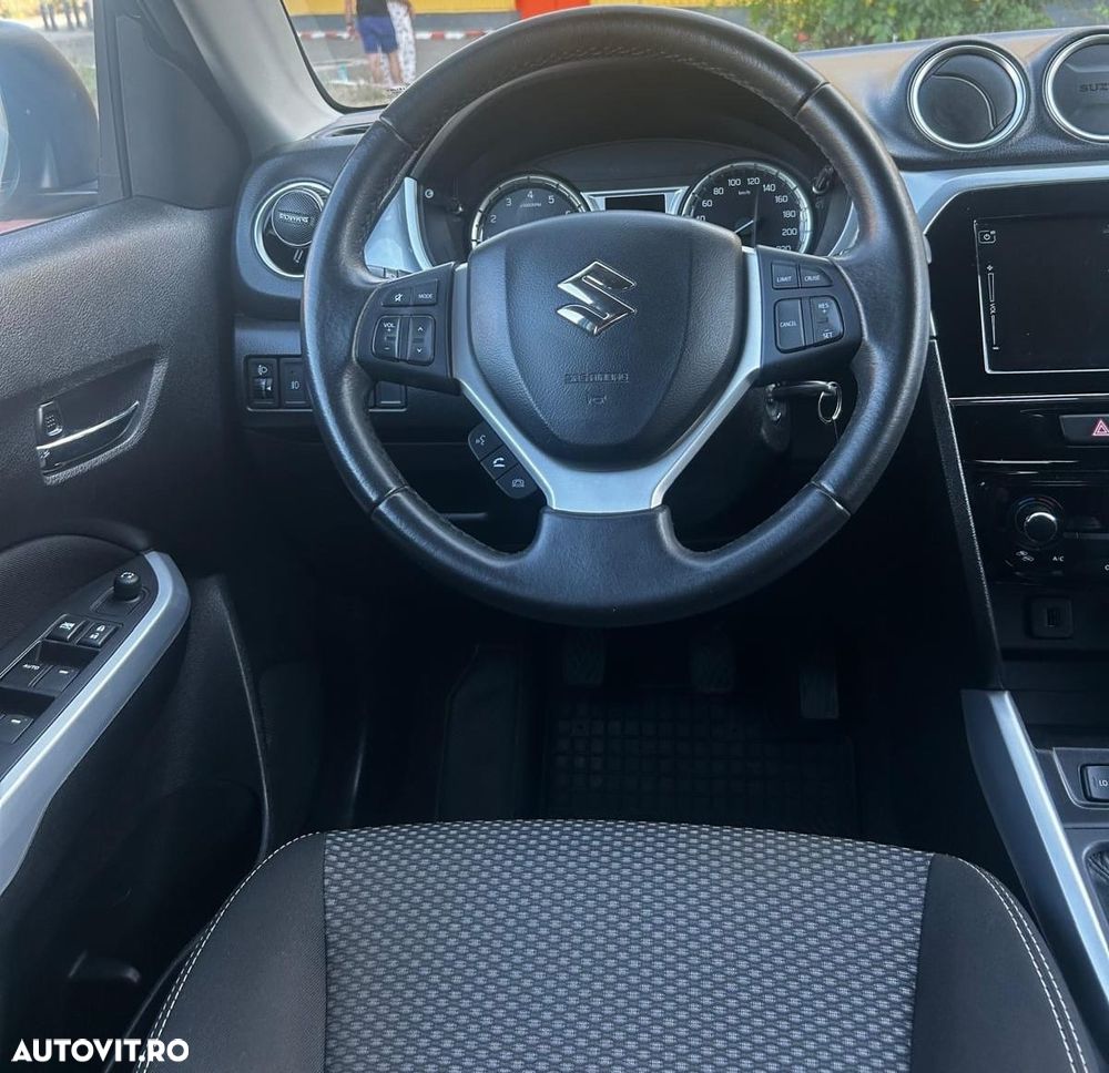 Suzuki Vitara 1.6 Passion - 9