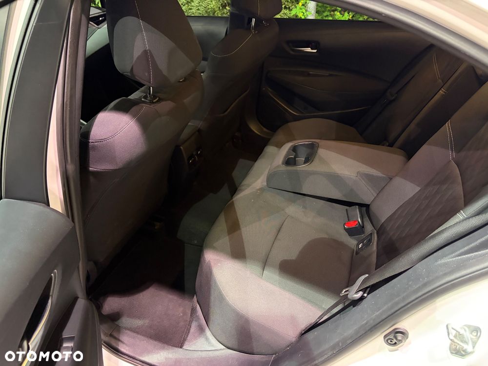 Toyota Corolla 1.6 Comfort - 13