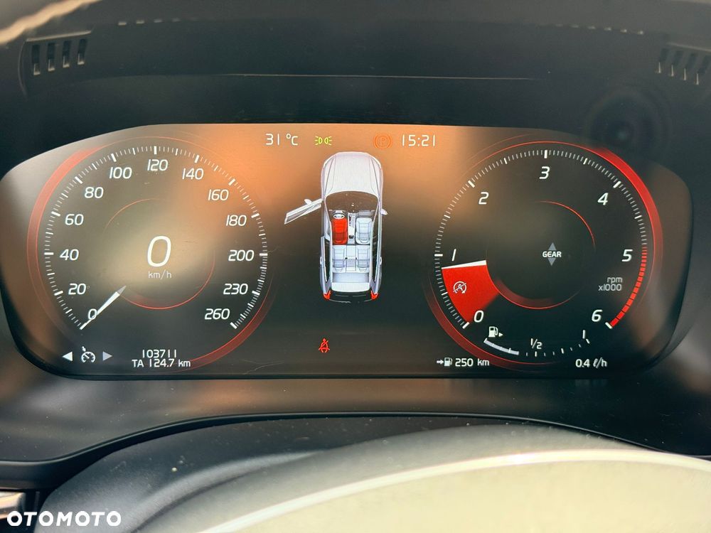 Volvo XC 60 D3 R-Design - 8