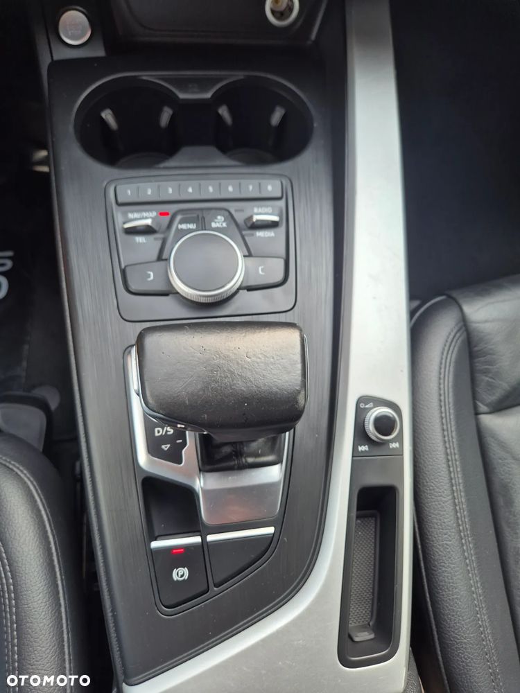 Audi A4 Avant 2.0 TDI ultra S tronic - 32