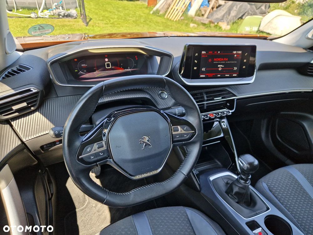 Peugeot 2008 BlueHDi 100 STOP & START Allure - 9