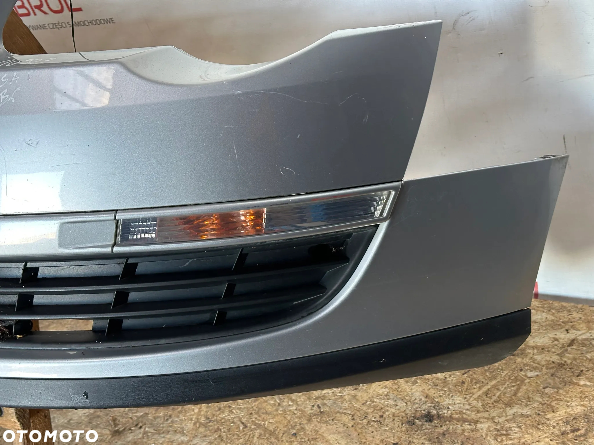 ZDERZAK PRZEDNI VW PASSAT B6  LA7W - 5