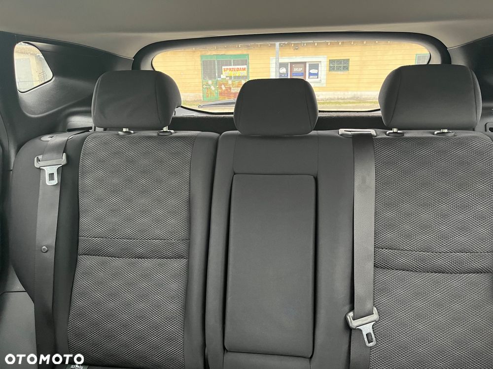 Nissan Qashqai - 25