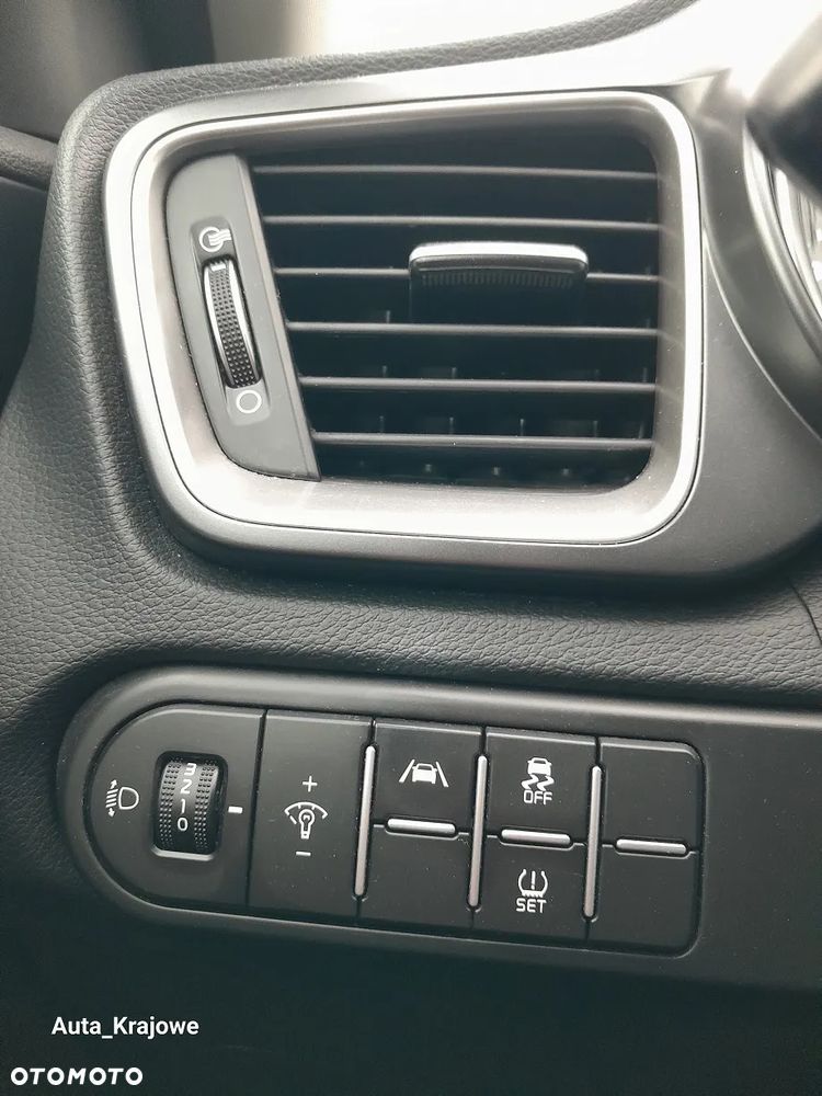 Kia Ceed 1.5 T-GDI M - 24