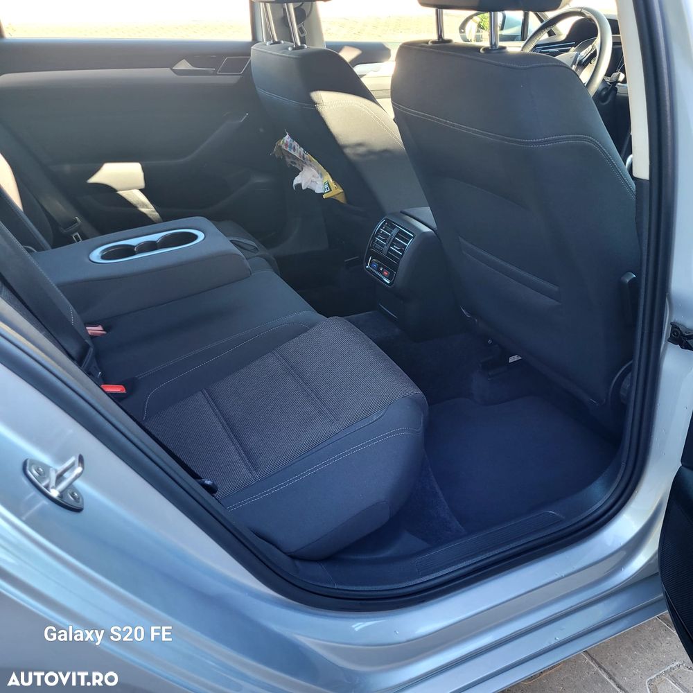 Volkswagen Passat 2.0 TDI DSG Comfortline - 4