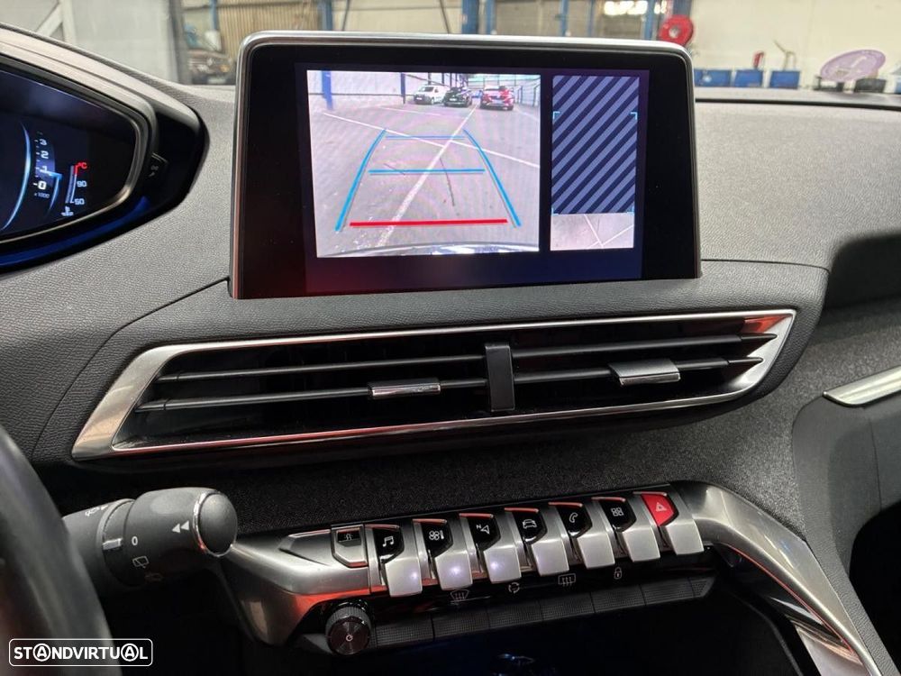 Peugeot 5008 1.2 PureTech Allure EAT8 - 6