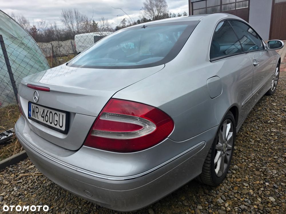 Mercedes-Benz CLK - 4