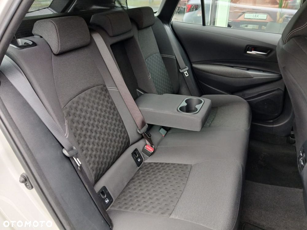 Toyota Corolla 2.0 Hybrid Comfort - 22