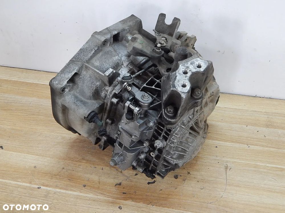 Skrzynia biegów 2.0 Mjet 4x4 Jeep Cherokee KL V 13-18 Łuków części - 3