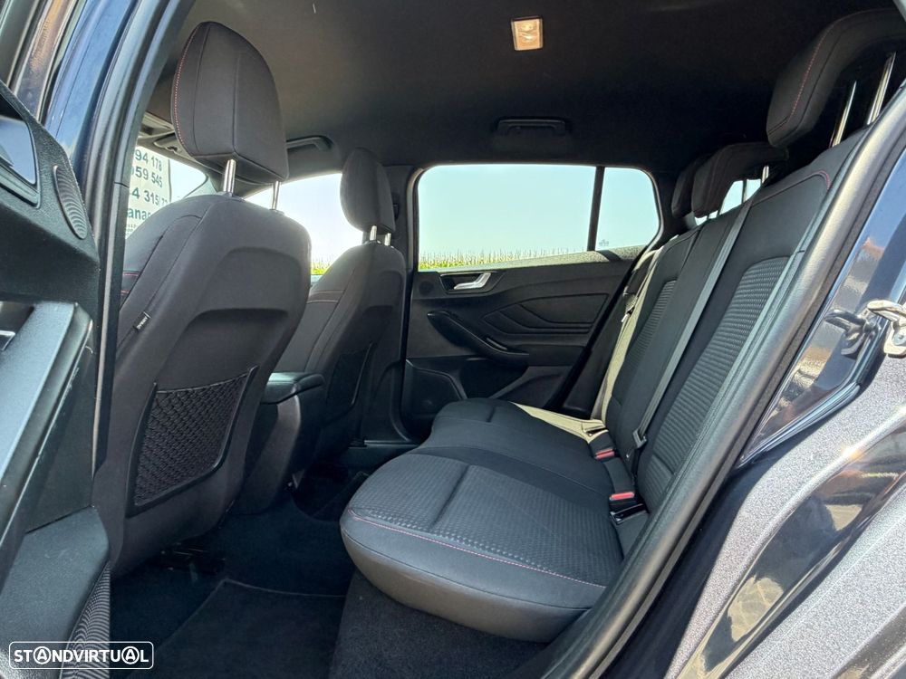 Ford Focus SW 1.0 EcoBoost MHEV ST-Line - 12