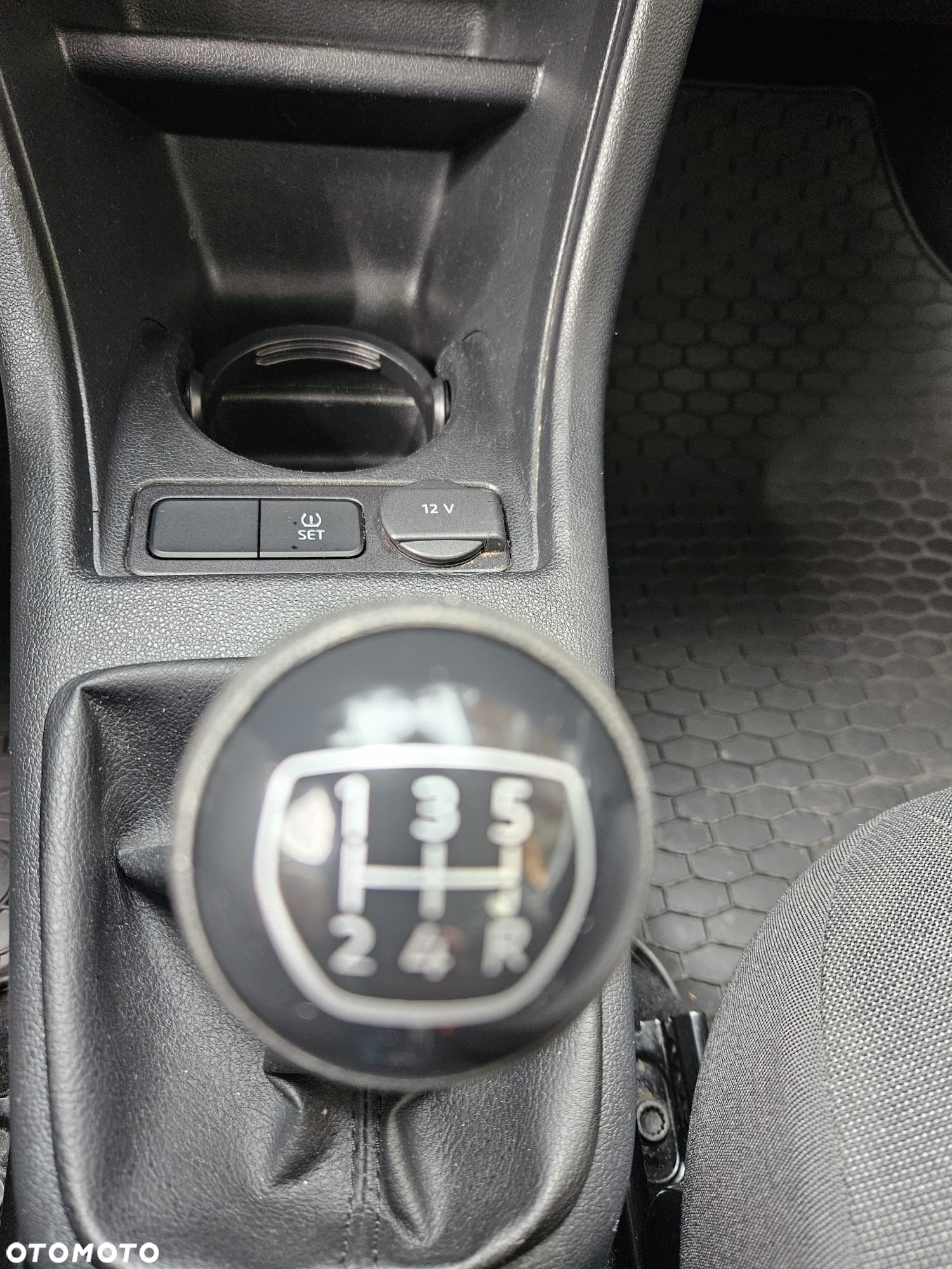 Volkswagen up! - 30