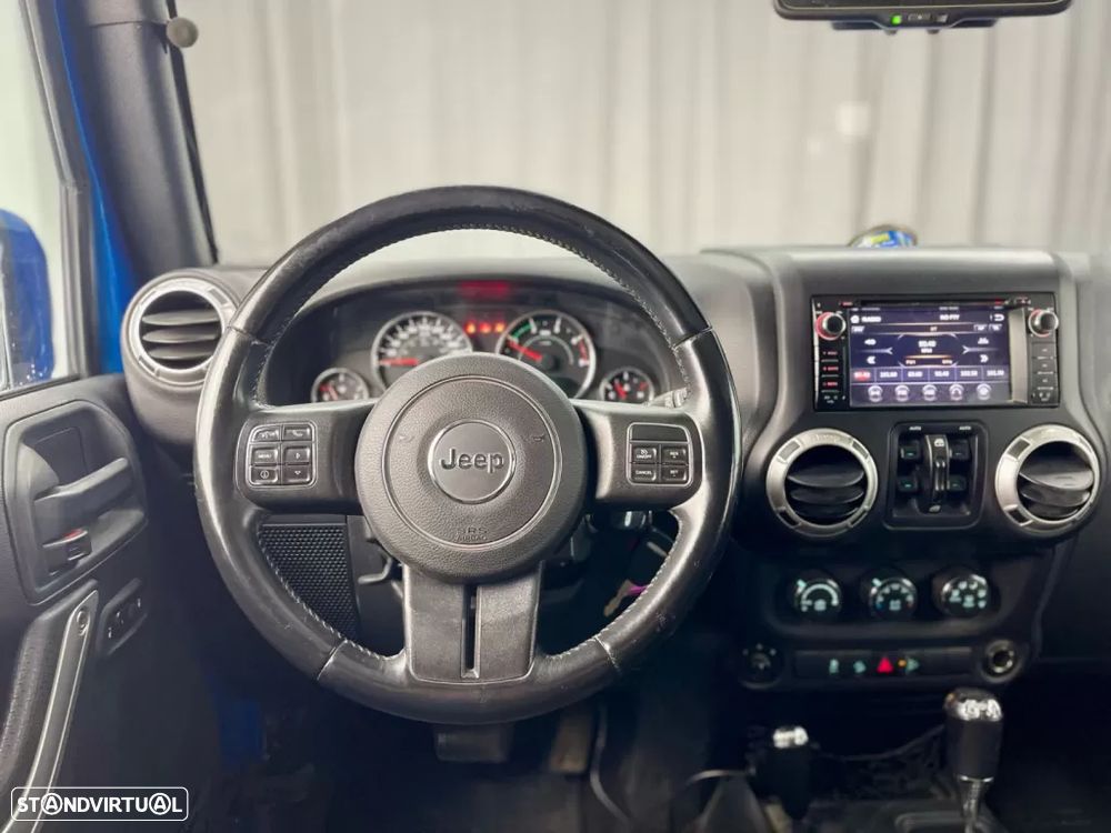 Jeep Wrangler Unlimited 2.8 CRD Auto Rubicon - 17