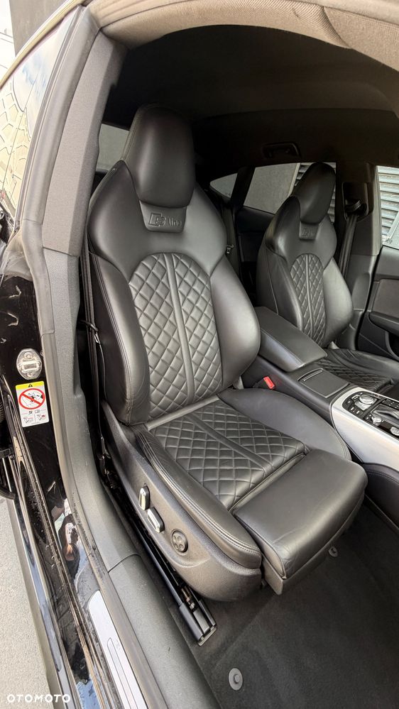 Audi S8 Plus - 11