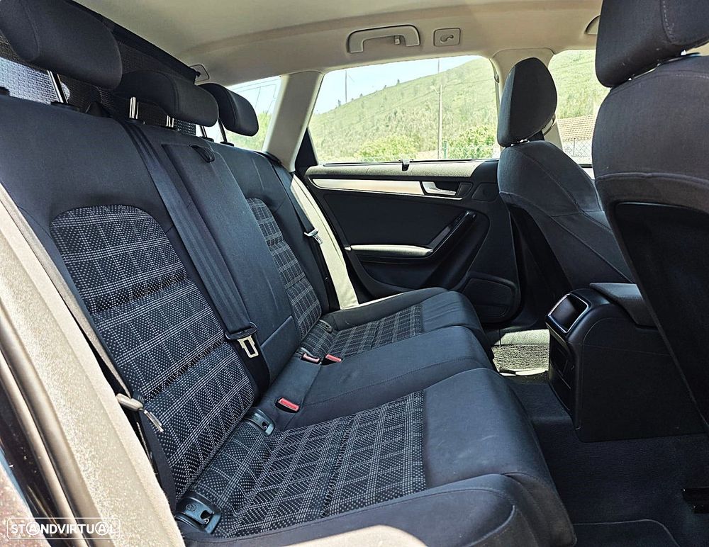Audi A4 Avant 2.0 TDI exclusive - 12