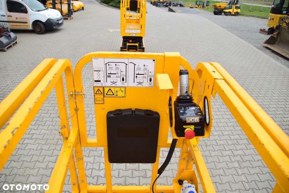 JCB S2032 - 14