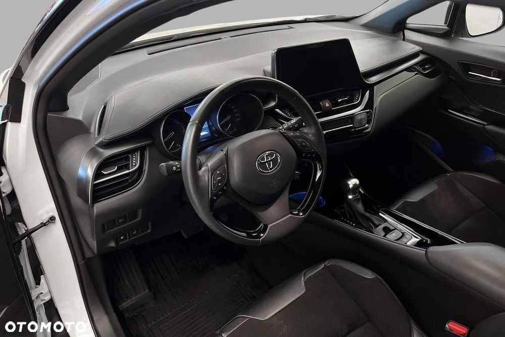 Toyota C-HR Lounge - 12