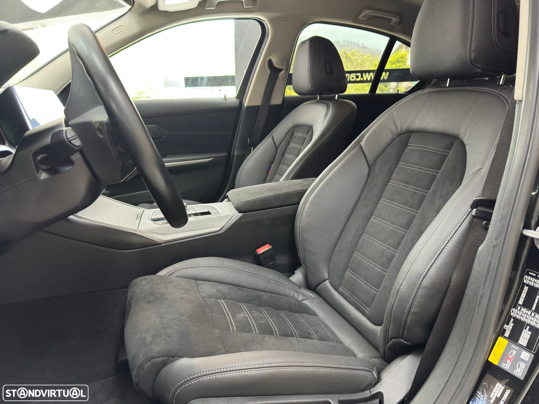 BMW 330 e Pack M Auto - 28