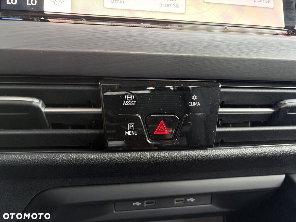 Volkswagen Golf 1.5 eTSI Style DSG - 29
