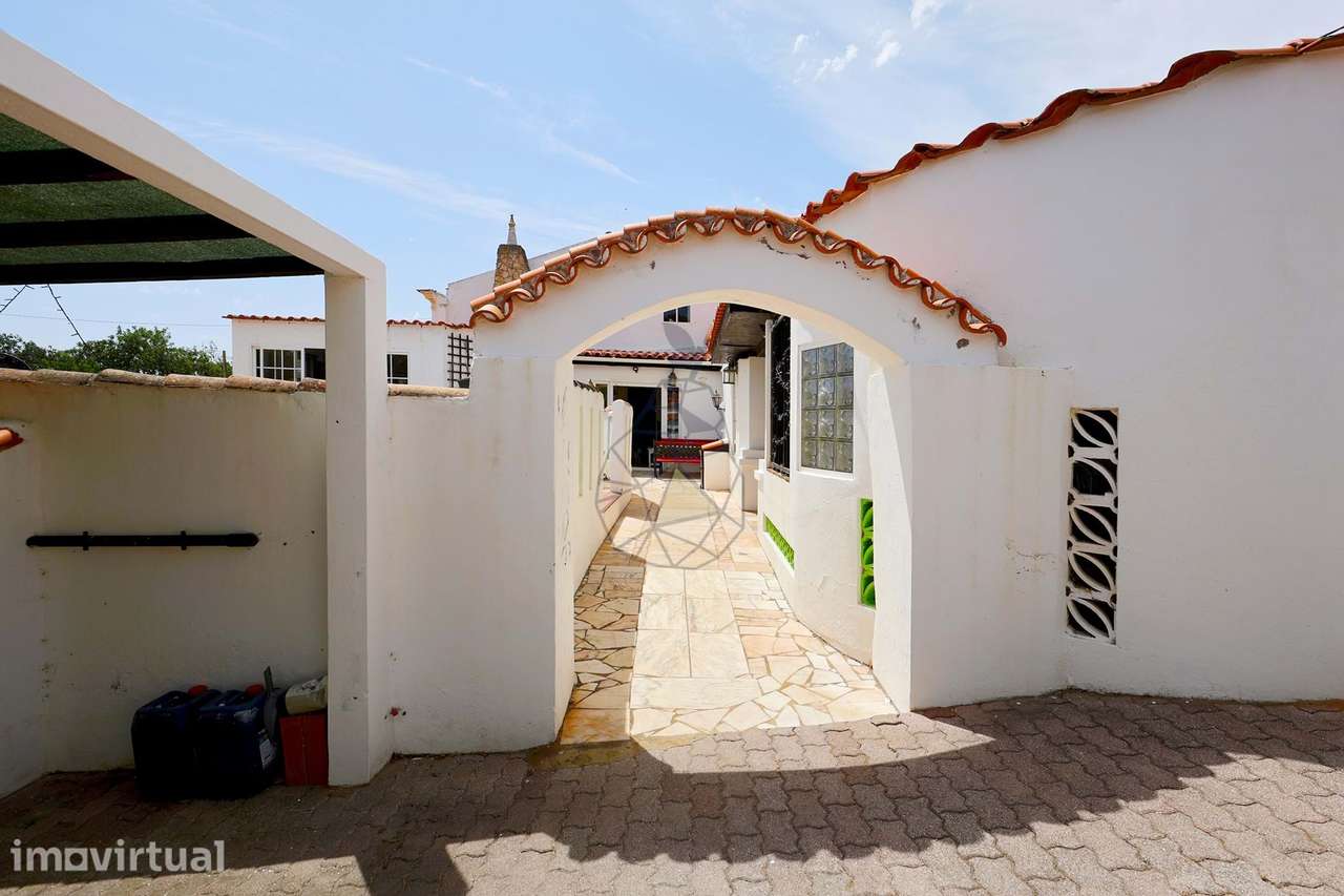 Quinta Algarvia de Charme com 4 Construções, Piscina | Próxima de Pade - Grande imagem: 4/60