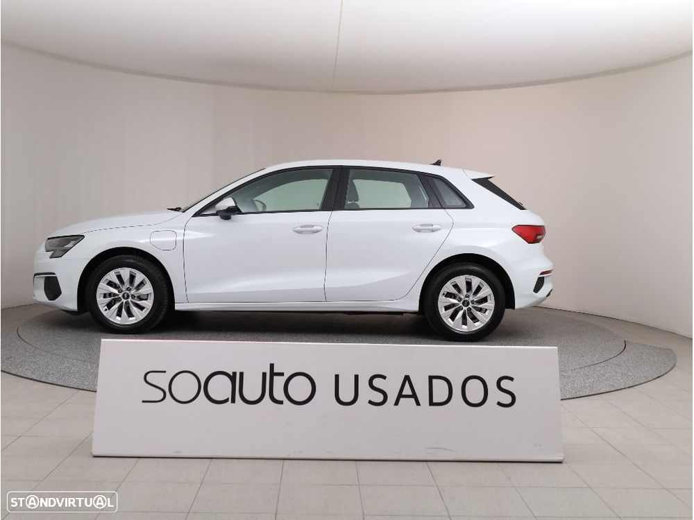 Audi A3 Sportback 40 TFSIe Advanced - 4