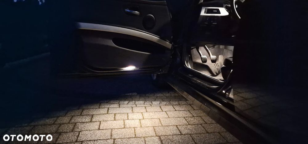 BMW Seria 3 318i - 24