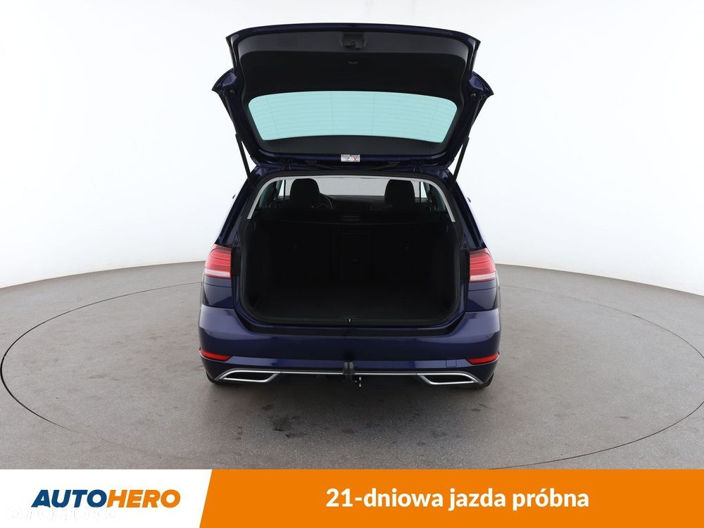 Volkswagen Golf - 17