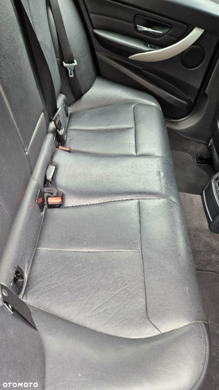 BMW Seria 3 - 26