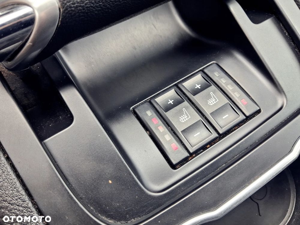 Ford Galaxy 2.0 Ambiente - 32