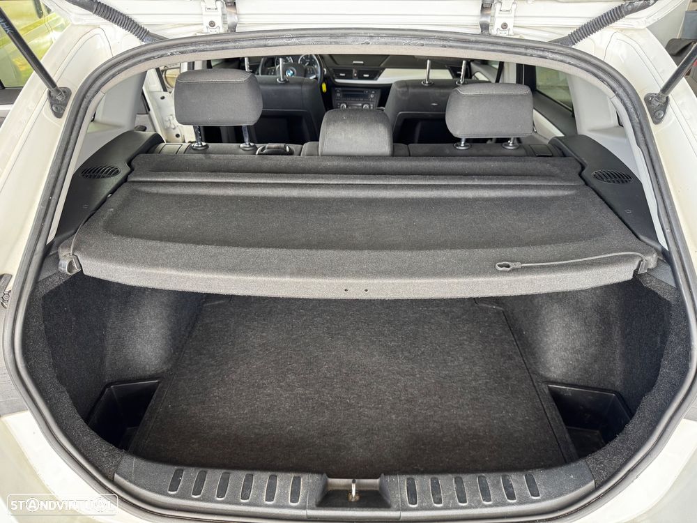 BMW X1 18 d sDrive - 17