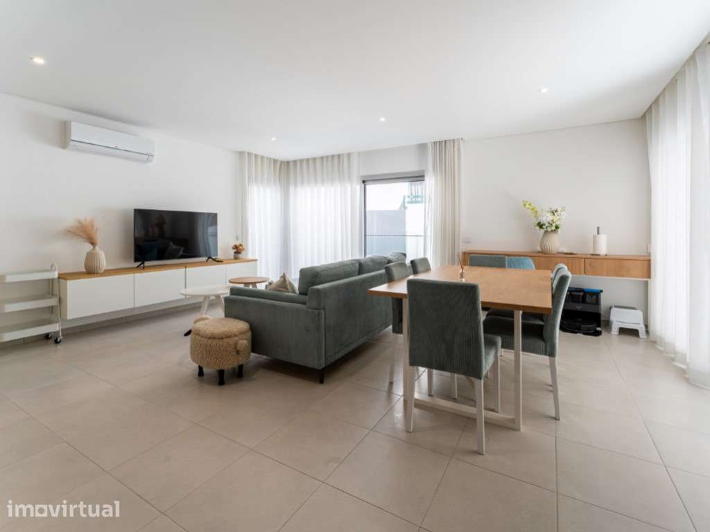 T2 com pátio de 58 m² e piscina com vista mar no Sítio da Nazaré - Grande imagem: 3/34