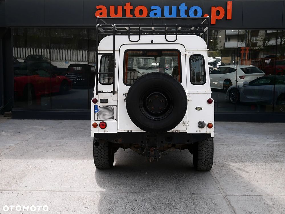 Land Rover Defender 2.5 TDI - 14